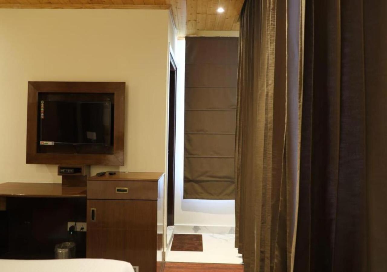 The Alpine Retreat Hotel Shimla Exterior foto